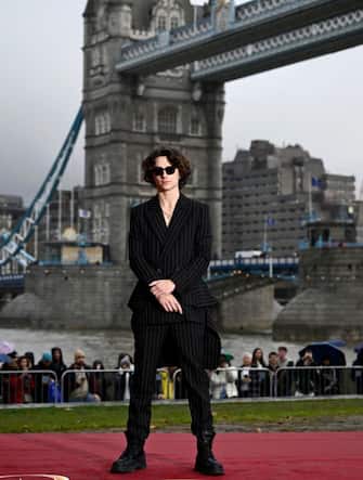 Wonka, Timothée Chalamet and the cast of the film land in London.  Photos at Tower Bridge