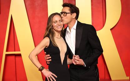 Robert Downey Jr. dedica l'Oscar alla moglie, che l'ha "salvato"