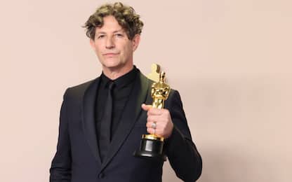 Jonathan Glazer, oltre 450 creativi ebrei denunciano il discorso Oscar