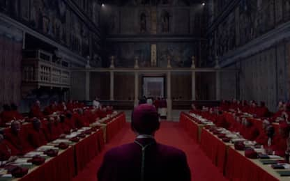 Conclave, il trailer del thriller con Ralph Fiennes