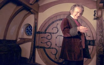 Jan 04, 2002; Hollywood, California, USA; Actor IAN HOLM as Bilbo in the epic adventure 'The Lord of The Rings: The Fellowship of the Ring' directed by  Peter Jackson.
Mandatory Credit: Photo by P.Vinet/New Line Cinema/ZUMA Press.
(©) Copyright 2002 by Courtesy of New Line Cinema