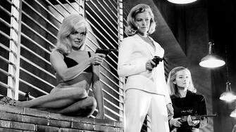 UNSPECIFIED - SEPTEMBER 15:  Shirley Eaton, Honor Blackman And Tania Mallet De Goldfinger - James Bond, 1964  (Photo by Keystone-France/Gamma-Keystone via Getty Images)