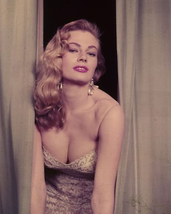 circa 1955:  The Swedish actress Anita Ekberg, known as 'The Iceberg'.  (Photo by Hulton Archive/Getty Images)