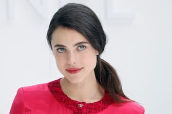 US actress and model Margaret Qualley poses during the photocall prior to the Chanel Women's Fall-Winter 2020-2021 Ready-to-Wear collection fashion show at the Grand Palais in Paris, on March 3, 2020. (Photo by FRANCOIS GUILLOT / AFP) (Photo by FRANCOIS GUILLOT/AFP via Getty Images)