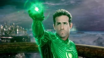 GL-0231RYAN REYNOLDS as Green Lantern in Warner Bros. Pictures’ action adventure “GREEN LANTERN,” a Warner Bros. Pictures release.