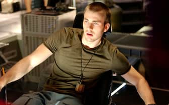 Chris Evans in una scena del film Sunshine