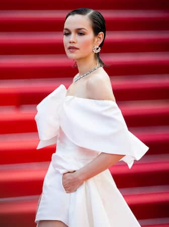 CANNES, FRANCE - MAY 17: Emilia SchÃ¼le attends the screening of "Final Cut (Coupez!)" and opening ceremony red carpet for the 75th annual Cannes film festival at Palais des Festivals on May 17, 2022 in Cannes, France. (Photo by Samir Hussein/WireImage)