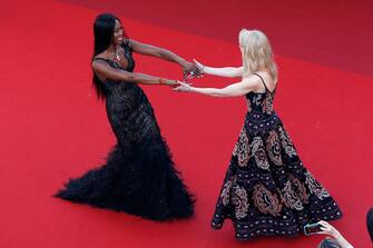 CANNES, FRANCE - MAY 23:  Naomi Campbell and Nicole Kidman greet each other as they attend the 70th Anniversary of the 70th annual Cannes Film Festival at Palais des Festivals on May 23, 2017 in Cannes, France.  (Photo by Getty Images/Getty Images)