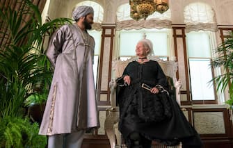 Ali Fazal (left) stars as Abdul Karim and Judi Dench (right) stars as Queen Victoria in
director Stephen Frearsâ   VICTORIA AND ABDUL, a Focus Features release.