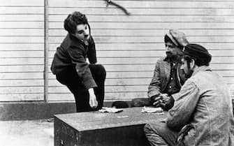 (Original Caption) Guaranteed Pictures Co. Inc. presents The Charlie Chaplin Festival. (Scene from The Immigrant.) 1917.