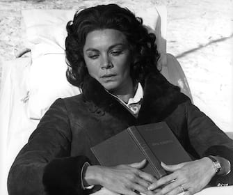 Florinda Bolkan recuperates from lung disease in a scene from the film 'A Brief Vacation', 1973. (Photo by Allied Artists/Getty Images)