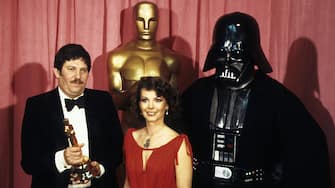 THE 50TH ANNUAL ACADEMY AWARDS - Show Coverage - Shoot Date: April 3, 1978. (Photo by Walt Disney Television via Getty Images Photo Archives/Walt Disney Television via Getty Images)
JOHN MOLLO;NATALIE WOOD;DARTH VADER