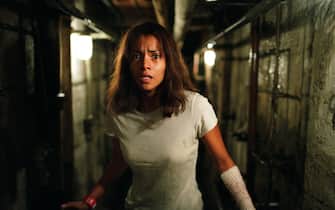 HALLE BERRY stars in Warner Bros. Pictures’ and Columbia Pictures’ supernatural thriller "Gothika," distributed by Warner Bros. Pictures.PHOTOGRAPHS TO BE USED SOLELY FOR ADVERTISING, PROMOTION, PUBLICITY OR REVIEWS OF THIS SPECIFIC MOTION PICTURE AND TO REMAIN THE PROPERTY OF THE STUDIO. NOT FOR SALE OR REDISTRIBUTION