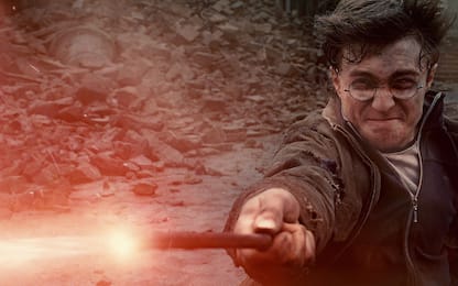 10 anni fa l'ultimo film di Harry Potter: le differenze con il libro