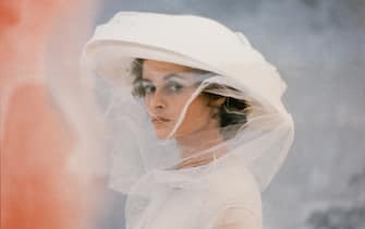 Helena Bonham Carter in una scena del film "Le ali dell'amore" del 1997, diretta dal regista britannico Iain Softley
