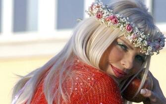 Ilona Staller compie 70 anni, da Cicciolina al Parlamento: la sua ...