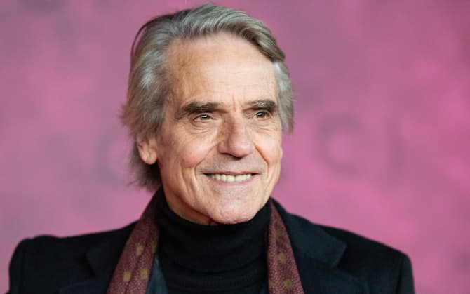 The Morning Show 4, Jeremy Irons nel cast della serie tv I Sky TG24