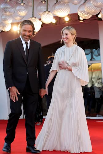 VENICE, ITALY - SEPTEMBER 01: Venezia78 Jury member Saverio Costanzo and Alba Rohrwacher attend  the red carpet of the movie "Madres Paralelas" during the 78th Venice International Film Festival on September 01, 2021 in Venice, Italy. (Photo by Franco Origlia/Getty Images)