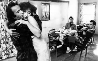 ARCHIVIO - Archivio - Film Vari film : Daunbailò
- nella foto : Tom Waits, John Lurie, Roberto Benigni, Nicoletta Braschi
- titolo originale : Down by Law
- genere : commedia, drammatico, crime
- regia : Jim Jarmusch
