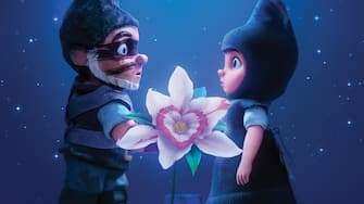 "GNOMEO AND JULIET"

Gnomeo  (left), Juliet (right)

Â©Miramax Film NY, LLC.  All Rights Reserved.