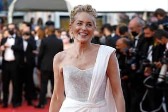 Best wishes Sharon Stone, from Basic Instinct to The Muse: her most iconic interpretations