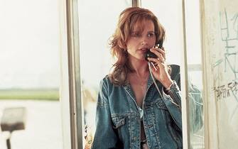 Uno scatto di Geena Davis sul set di Thelma and Louise Geena Davis in una scena di Thelma and Louise