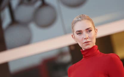 Vanessa Kirby, da “The Crown” alla Coppa Volpi: la fotostory