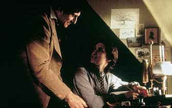 Gabriel Byrne e Winona Ryder in una scena di Piccole donne