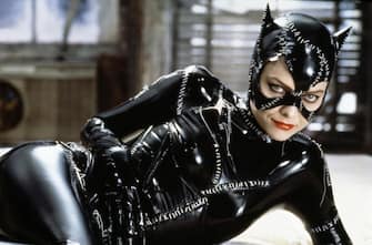 Katy Perry sulle orme di Catwoman nella pubblicitÃ  del suo nuovo profumo 'Purr'. Nella foto, Michelle Pfeiffer in una scena del film "Batman - Il ritorno" (Batman Returns) (1992). (/ IPA/Fotogramma,  - 2010-10-17) p.s. la foto e' utilizzabile nel rispetto del contesto in cui e' stata scattata, e senza intento diffamatorio del decoro delle persone rappresentate