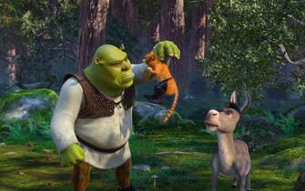 MIKE MYERS, EDDIE MURPHY & ANTONIO BANDERAS (VOICES)in Shrek 2Filmstill - Editorial Use OnlyRef: FBwww.capitalpictures.comsales@capitalpictures.comSupplied by Capital Pictures