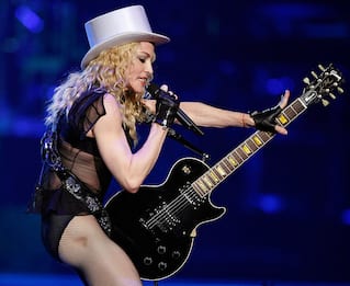 Madonna sta bene e celebra i 40 anni di carriera col tour mondiale