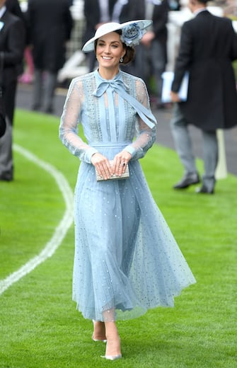 ASCOT, ENGLAND - JUNE 18: Catherine, Duchess of Cambridge attends day one of Royal Ascot at Ascot Racecourse on June 18, 2019 in Ascot, England. (Photo by Karwai Tang/WireImage)