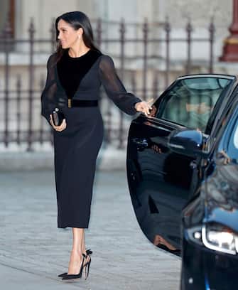 LONDON, UNITED KINGDOM - SEPTEMBER 25: (EMBARGOED FOR PUBLICATION IN UK NEWSPAPERS UNTIL 24 HOURS AFTER CREATE DATE AND TIME) Meghan, Duchess of Sussex arrives to open 'Oceania' at the Royal Academy of Arts on September 25, 2018 in London, England. 'Oceania' is the first-ever major survey of Oceanic art to be held in the United Kingdom. (Photo by Max Mumby/Indigo/Getty Images)