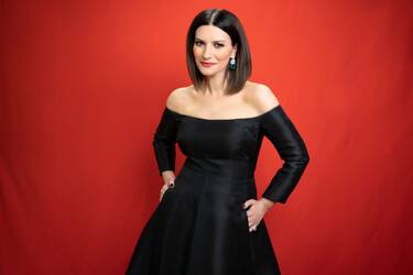 LOS ANGELES, CALIFORNIA - APRIL 25: Laura Pausini is seen in her award show look for the 93rd Annual Academy Awards on April 25, 2021 in Los Angeles, California. (Photo by PRC GenteMusic via Getty Images)