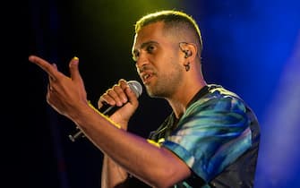 GIFFONI VALLE PIANA, ITALY - JULY 27: Mahmood performs at Giffoni Film Festival 2019 on July 27, 2019 in Giffoni Valle Piana, Italy. (Photo by Ivan Romano/Getty Images)