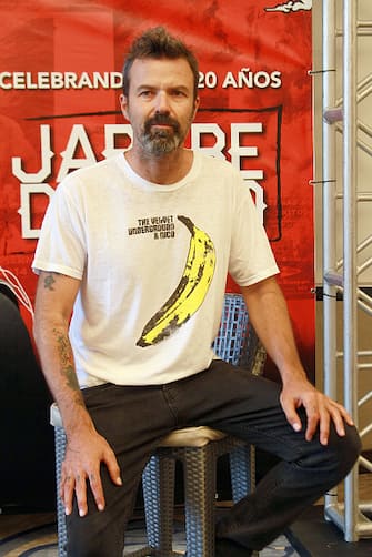 SAN JUAN, PUERTO RICO - AUGUST 18:  Pau Dones of Jarabe de Palo talks to media during his press conference on August 18, 2017 in San Juan, Puerto Rico.  (Photo by Gladys Vega/Getty Images)