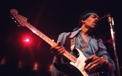 Jimi Hendrix, la chitarra di inizio carriera va all'asta