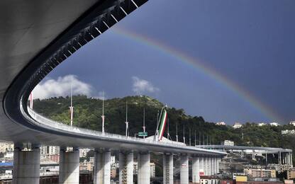 Genova, aperto al traffico il Ponte San Giorgio. VIDEO