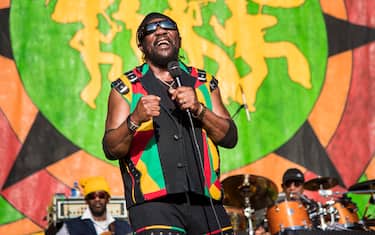 NEW ORLEANS, LA - MAY 03:  Toots Hibbert of Toots and the Maytals performs at Fair Grounds Race Course on May 3, 2018 in New Orleans, Louisiana.  (Photo by Erika Goldring/Getty Images)