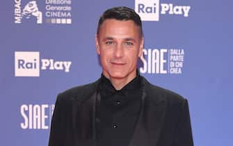 1138697441 ROME, ITALY - MARCH 27: Raoul Bova walks a red carpet ahead of the 64. David Di Donatello awards ceremony - Red Carpet on March 27, 2019 in Rome, Italy. (Photo by Daniele Venturelli/Getty Images)