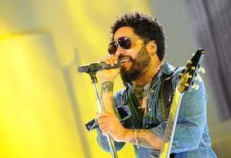 NEW YORK, NY - SEPTEMBER 21:  Lenny Kravitz performs during the 2016 Volkswagon Passat Unveiling at the Duggal Greenhouse on September 21, 2015 in New York City.  (Photo by Desiree Navarro/WireImage)