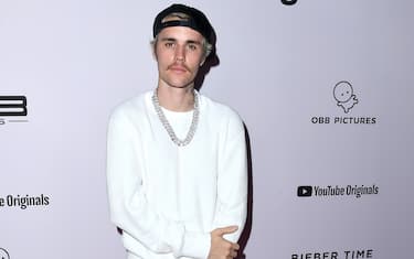 LOS ANGELES, CALIFORNIA - JANUARY 27: Justin Bieber arrives at the Premiere Of YouTube Originals' "Justin Bieber: Seasons"  at Regency Bruin Theatre on January 27, 2020 in Los Angeles, California. (Photo by Steve Granitz/WireImage)