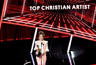 HOLLYWOOD, CALIFORNIA - OCTOBER 14: In this image released on October 14, Lauren Daigle accepts the Top Christian Artist Award onstage at the 2020 Billboard Music Awards, broadcast on October 14, 2020 at the Dolby Theatre in Los Angeles, CA. (Photo by Kevin Mazur/BBMA2020/Getty Images for dcp)