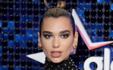 Dua Lipa lancia su TikTok la "Levitating Challenge"