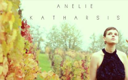 Katharsis di Anelie: il videoclip più toccante dell’autunno