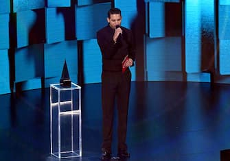 LOS ANGELES, CALIFORNIA - NOVEMBER 22: In this image released on November 22, G-Eazy speaks onstage for the 2020 American Music Awards at Microsoft Theater on November 22, 2020 in Los Angeles, California. (Photo by Kevin Winter/Getty Images for dcp)