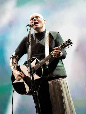 

Smashing Pumpkins perform at the SSE Wembley Arena with original members Billy Corgan, James Iha and Jimmy Chamberlin on the 'Shiny and Oh So Bright' Tour

Featuring: Smashing Pumpkins, Billy Corgan
Where: London, United Kingdom
When: 16 Oct 2018
Credit: Matt Thorpe/WENN.com