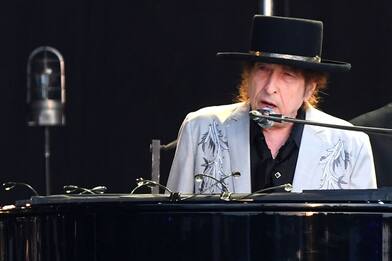 Bob Dylan, c'è anche "Volare" tra le canzoni del suo nuovo libro
