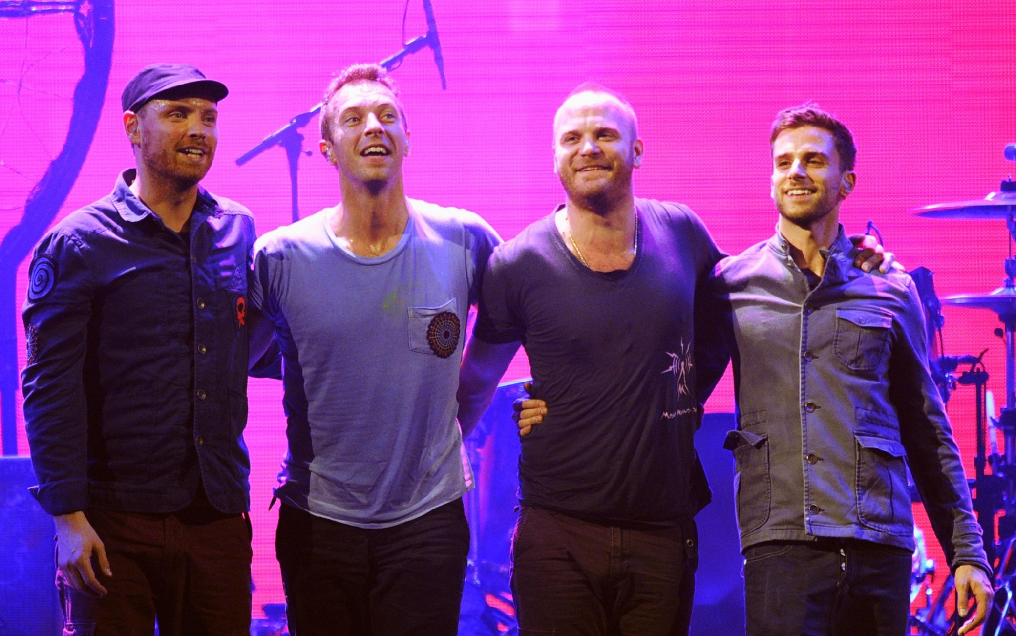 Coldplay arriva la nuova canzone Flags, bonus track di Everyday Life