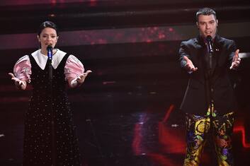 Sanremo, la "rivoluzione dei fiori" di Francesca Michielin e Fedez